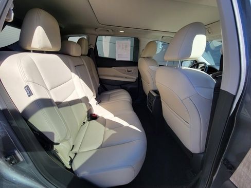 Used 2024 Nissan Murano SL w/ Cargo Package image 17