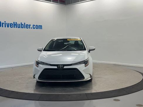 Used 2024 Toyota Corolla LE w/ LE Convenience Package image 6