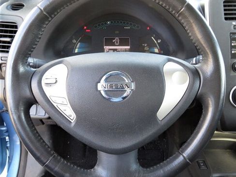 Used 2014 Nissan Leaf S w/ Charge Package FWD image 11