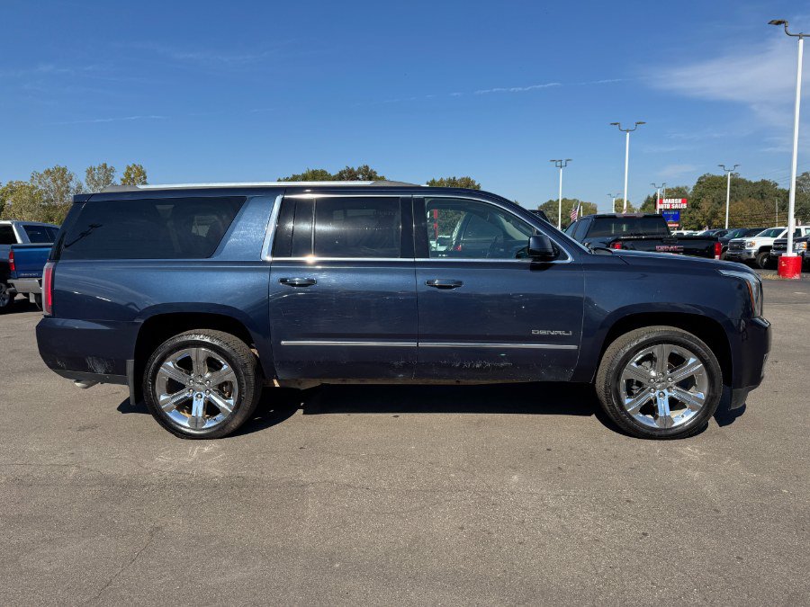 Used 2018 GMC Yukon XL Denali w/ Denali Ultimate Package AWD/4WD image 6
