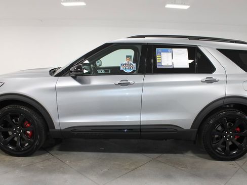 Used 2024 Ford Explorer ST w/ Equipment Group 401A image 6