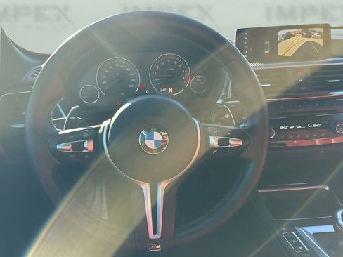 Used 2019 BMW M4 Convertible w/ Competition Package image 13