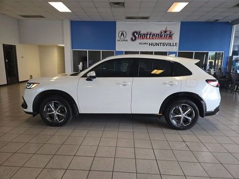Used 2025 Honda HR-V EX-L image 5