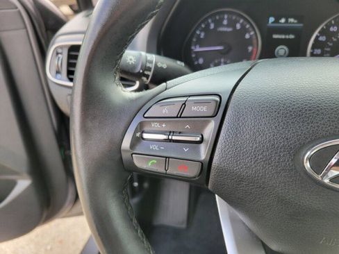 Used 2020 Hyundai Elantra GT w/ Style Package 02 image 17