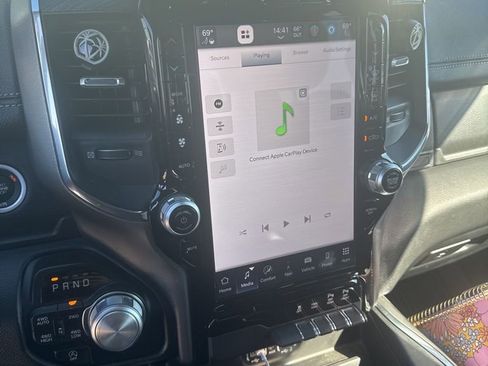 Used 2024 RAM 1500 Laramie image 2