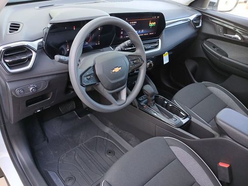New 2026 Chevrolet TrailBlazer LT w/ Driver Confidence Package FWD image 10