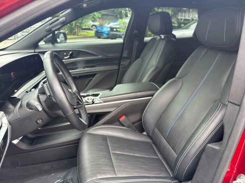 Used 2024 Cadillac Lyriq Sport RWD image 12