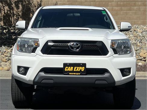 Used 2015 Toyota Tacoma PreRunner image 21