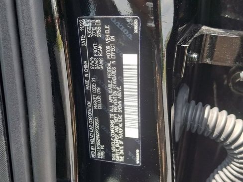 Used 2023 Volvo S90 B6 Plus AWD/4WD image 29