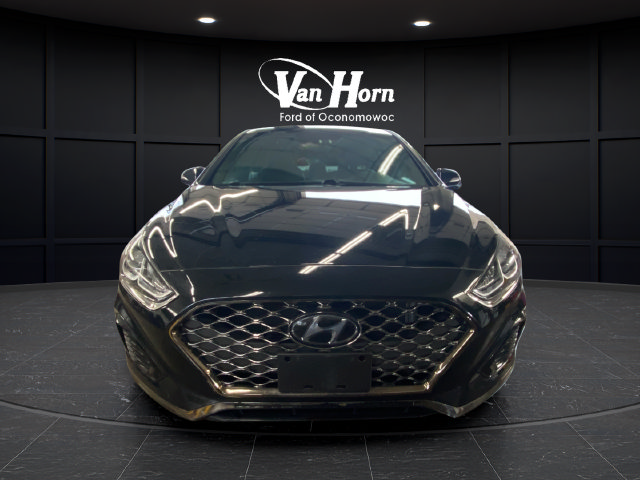 Used 2019 Hyundai Sonata Sport w/ Tech Package 03 FWD image 2