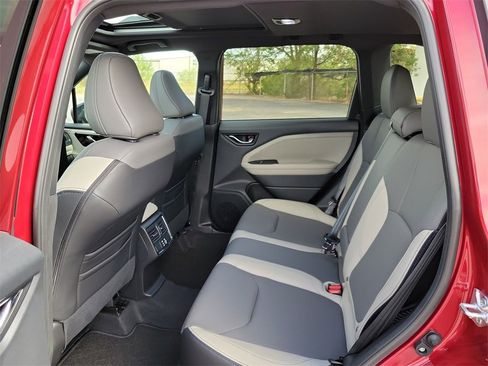 Used 2025 Subaru Forester Limited image 13