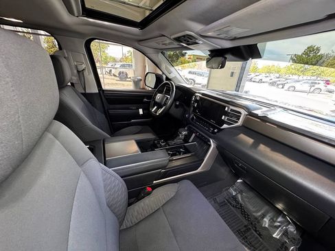 Certified 2023 Toyota Sequoia SR5 AWD/4WD image 48