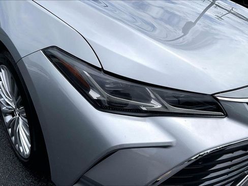 Used 2020 Toyota Avalon Limited w/ Advanced Safety Package FWD image 29
