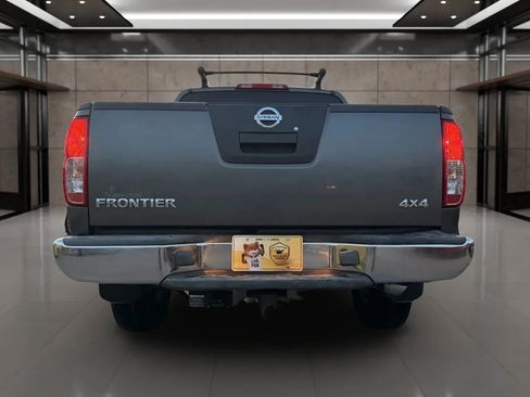 Used 2006 Nissan Frontier NISMO w/ (J01) Sunroof Pkg image 12