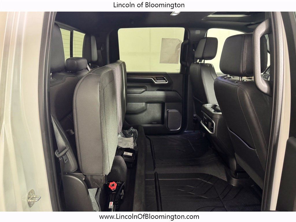 Used 2024 Chevrolet Silverado 2500 High Country w/ Technology Package AWD/4WD image 14