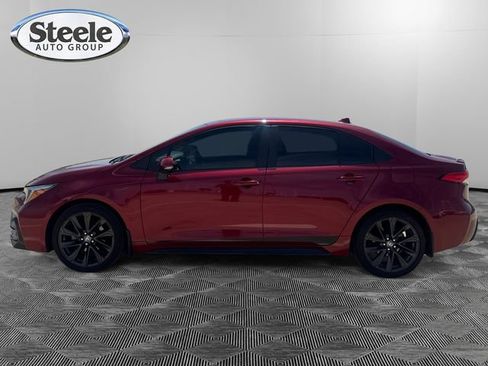 Used 2024 Toyota Corolla SE FWD image 2
