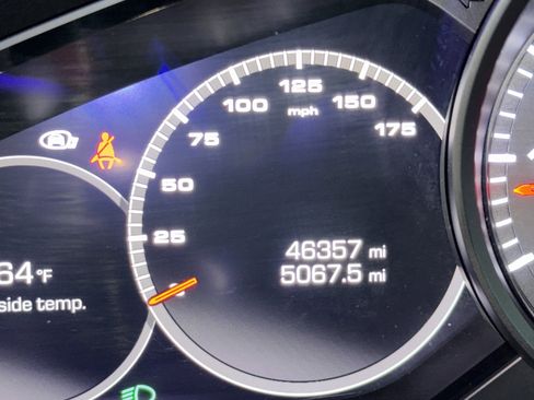 Used 2021 Porsche Cayenne image 25