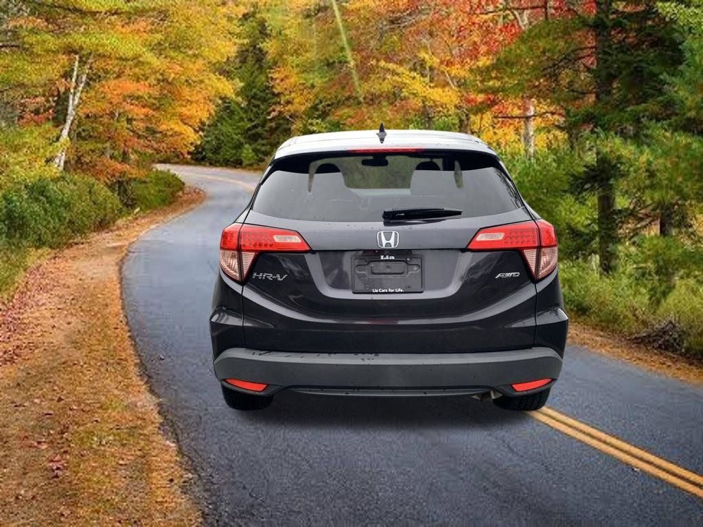 Used 2018 Honda HR-V EX image 4