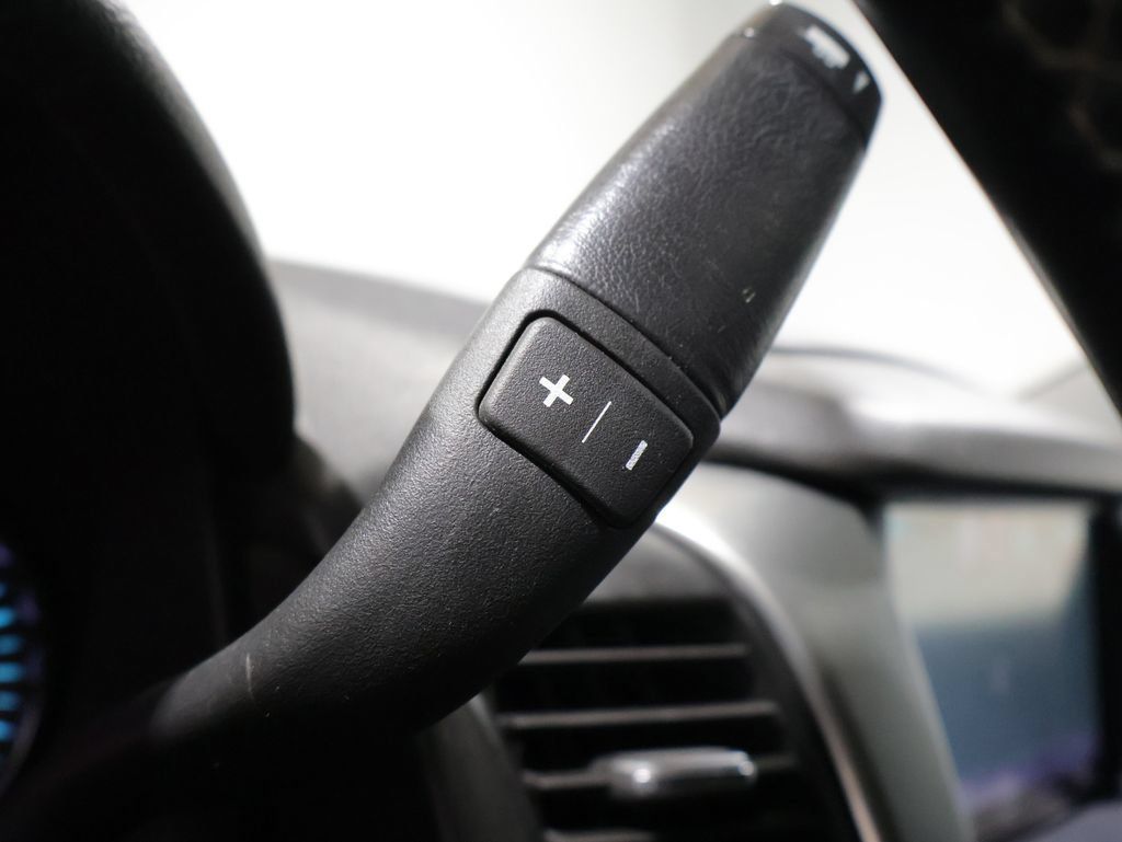 Used 2015 Chevrolet Suburban LTZ AWD/4WD image 43