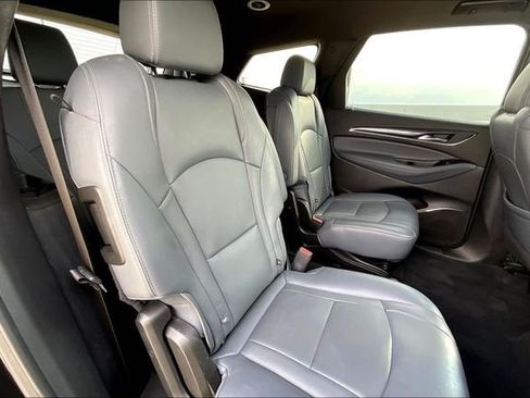 Used 2024 Buick Enclave Premium image 32