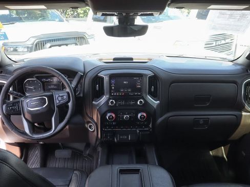 Used 2021 GMC Sierra 2500 Denali w/ Denali Ultimate Package AWD/4WD image 34