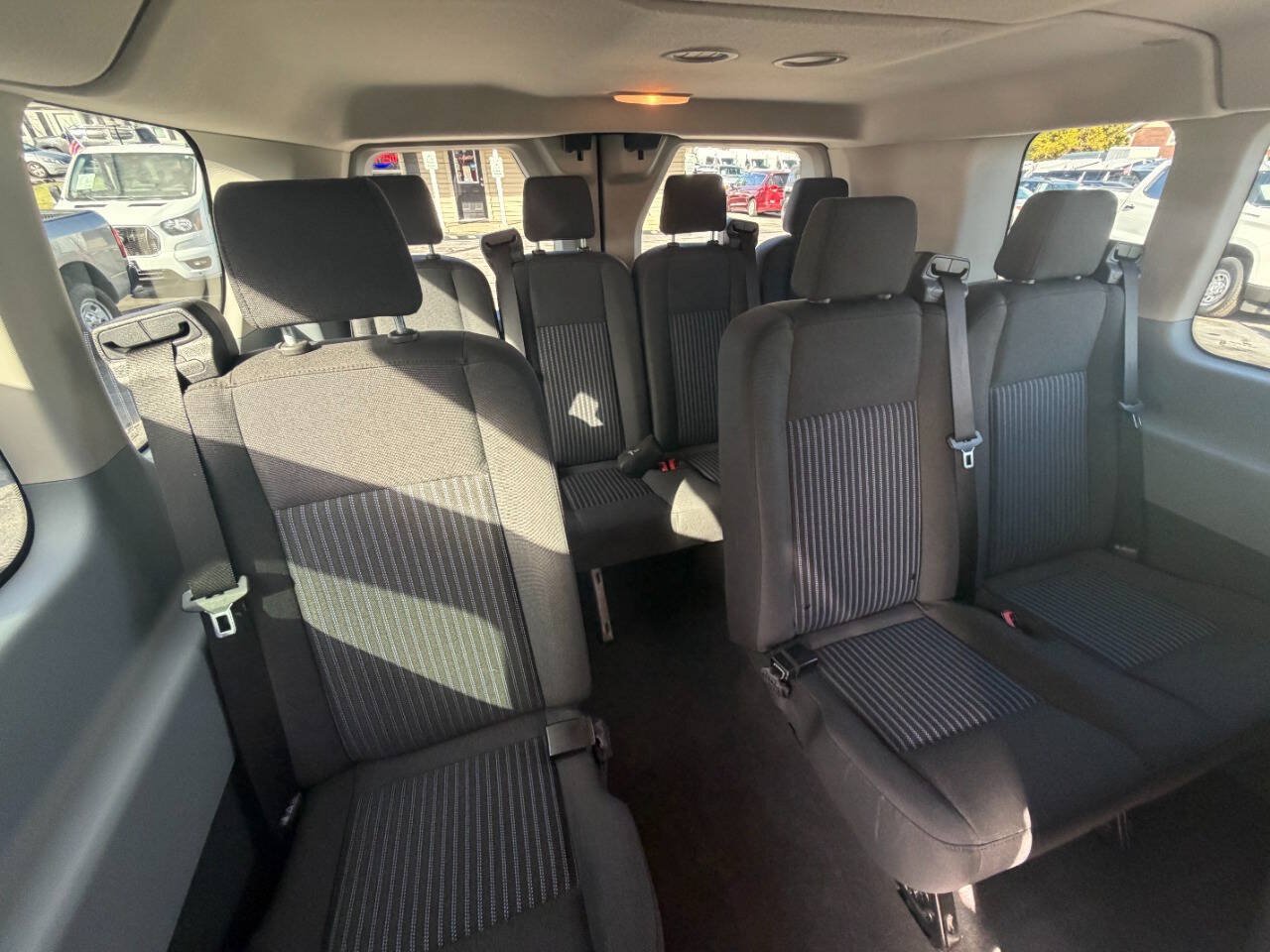 Used 2018 Ford Transit 350 XL RWD image 21