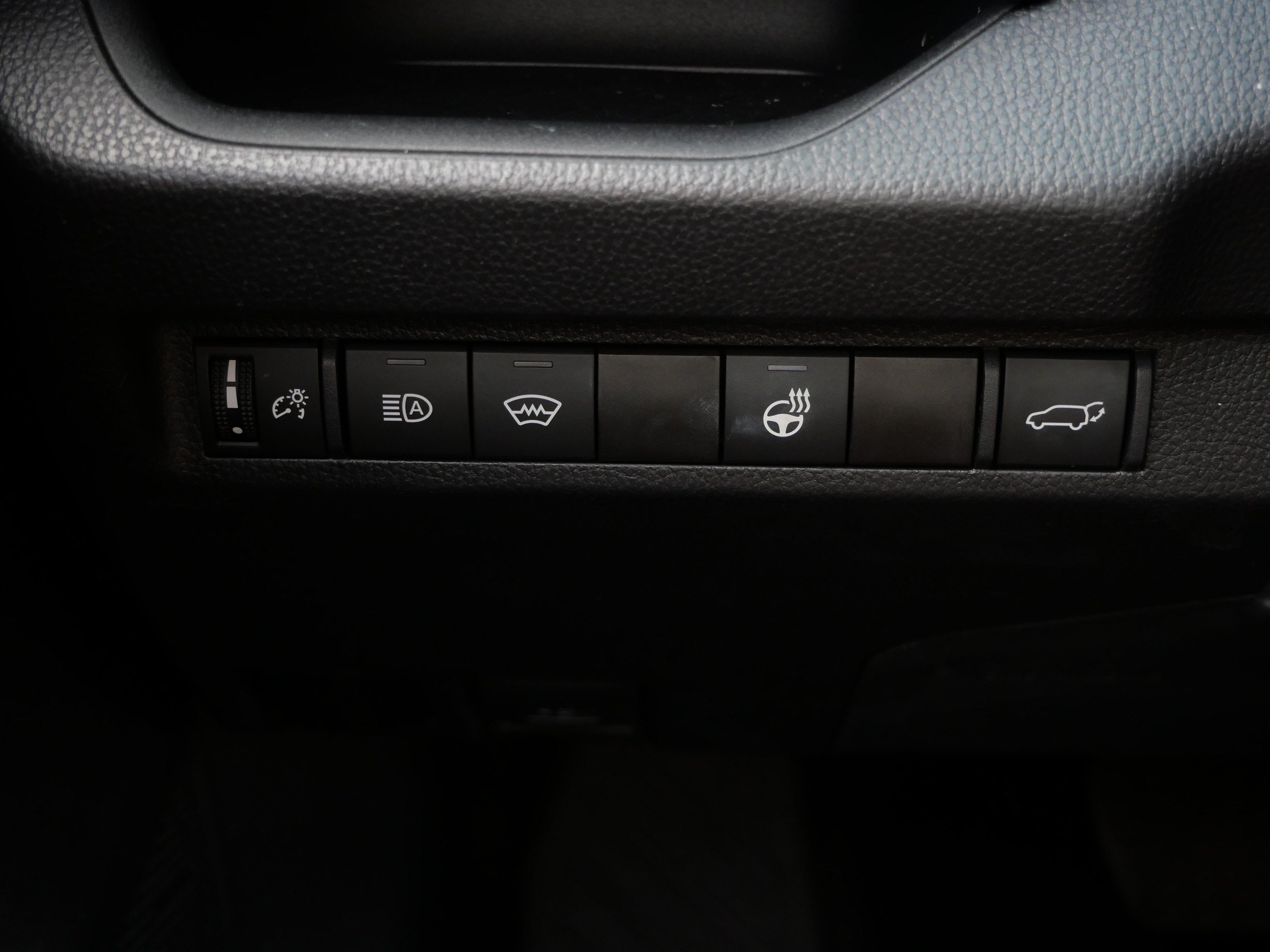 Certified 2025 Toyota RAV4 XLE Premium w/ Weather Package AWD/4WD image 27