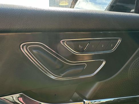 Used 2023 Lincoln Corsair AWD image 31