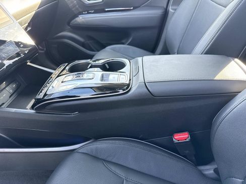 Used 2022 Hyundai Tucson Limited image 15