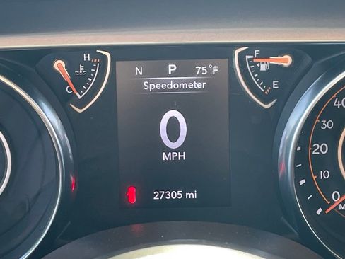 Used 2023 Jeep Wrangler Sport S image 8