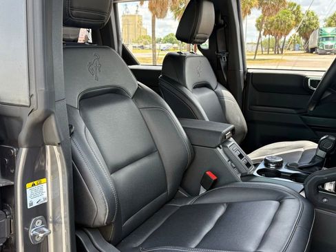 Used 2025 Ford Bronco Badlands AWD/4WD image 15