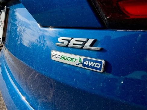 Used 2019 Ford Escape SEL image 9