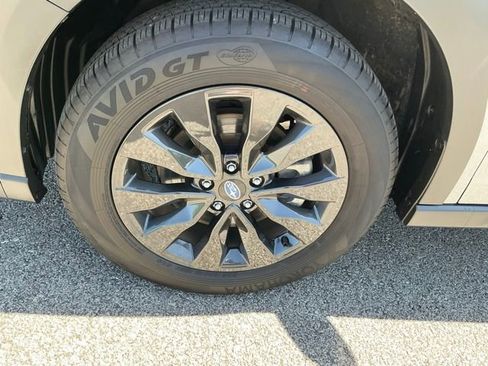 Used 2025 Subaru Outback Onyx Edition AWD/4WD image 9