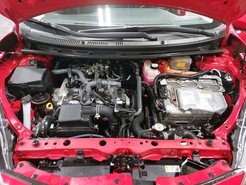 Used 2018 Toyota Prius C Four image 38