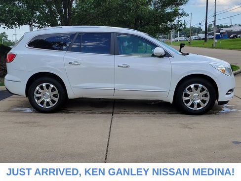 Used 2017 Buick Enclave Premium AWD/4WD image 2