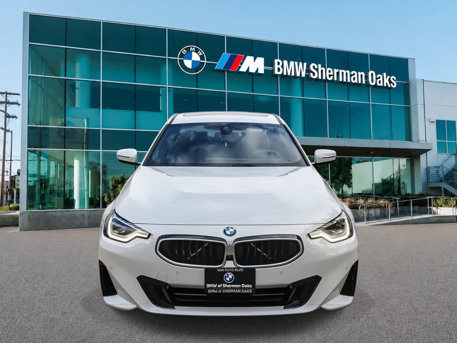 Used 2026 BMW 230i Coupe RWD image 2