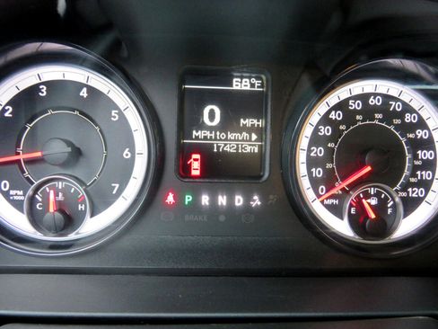 Used 2016 RAM 1500 Tradesman w/ Popular Equipment Group image 12