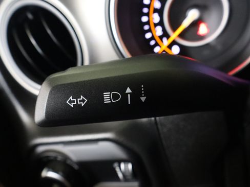 Used 2023 Jeep Wrangler Sport AWD/4WD image 30