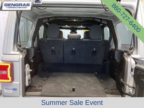 Used 2024 Jeep Wrangler Unlimited Sahara AWD/4WD image 36