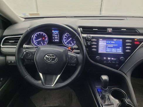 Used 2018 Toyota Camry SE FWD image 22