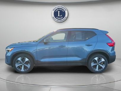 Used 2024 Volvo XC40 B5 Core