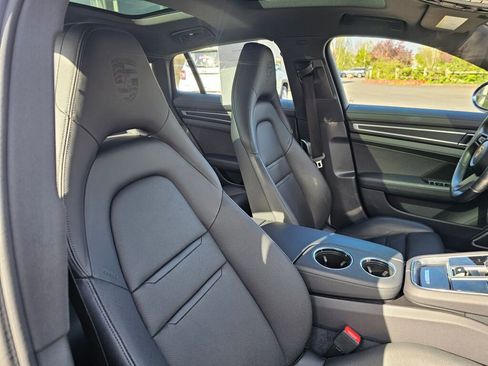 Used 2022 Porsche Panamera 4 Platinum Edition w/ Assistance Package AWD/4WD image 12