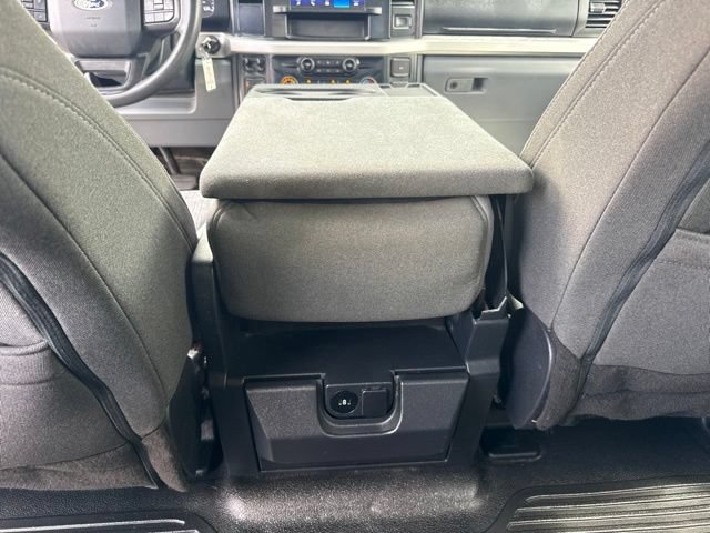 Used 2023 Ford F350 XLT AWD/4WD image 32