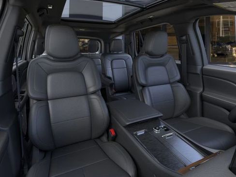 New 2026 Lincoln Aviator Reserve image 11