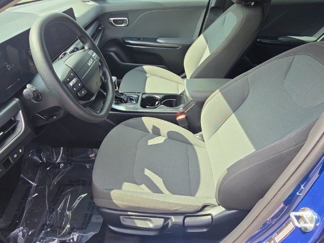Used 2025 Kia K4 FWD image 10