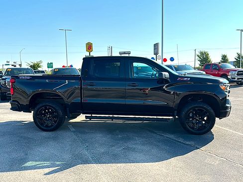 Used 2024 Chevrolet Silverado 1500 Custom Trail Boss AWD/4WD image 9