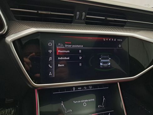 Used 2022 Audi S6 Premium Plus w/ S Sport Package image 38