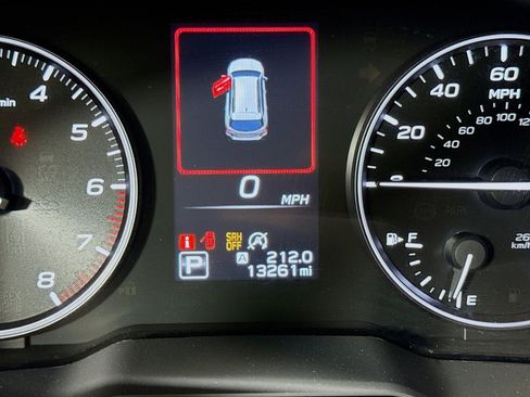 Used 2025 Subaru Outback Premium AWD/4WD image 16
