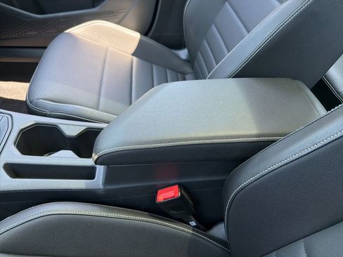 Used 2024 Volkswagen Jetta SE w/ Panoramic Sunroof Package FWD image 13