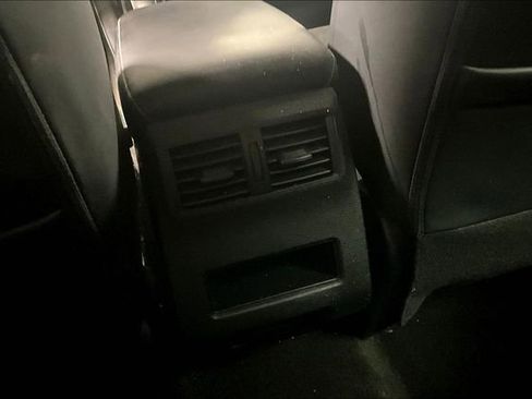 Used 2022 Mitsubishi Outlander SE image 31